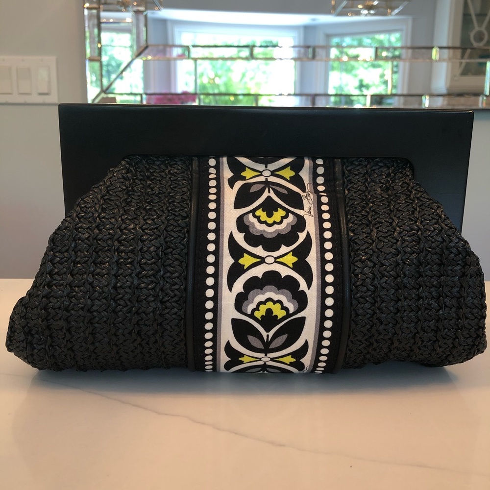 NWT Vera Bradley Woven Straw Clutch - Fanfare